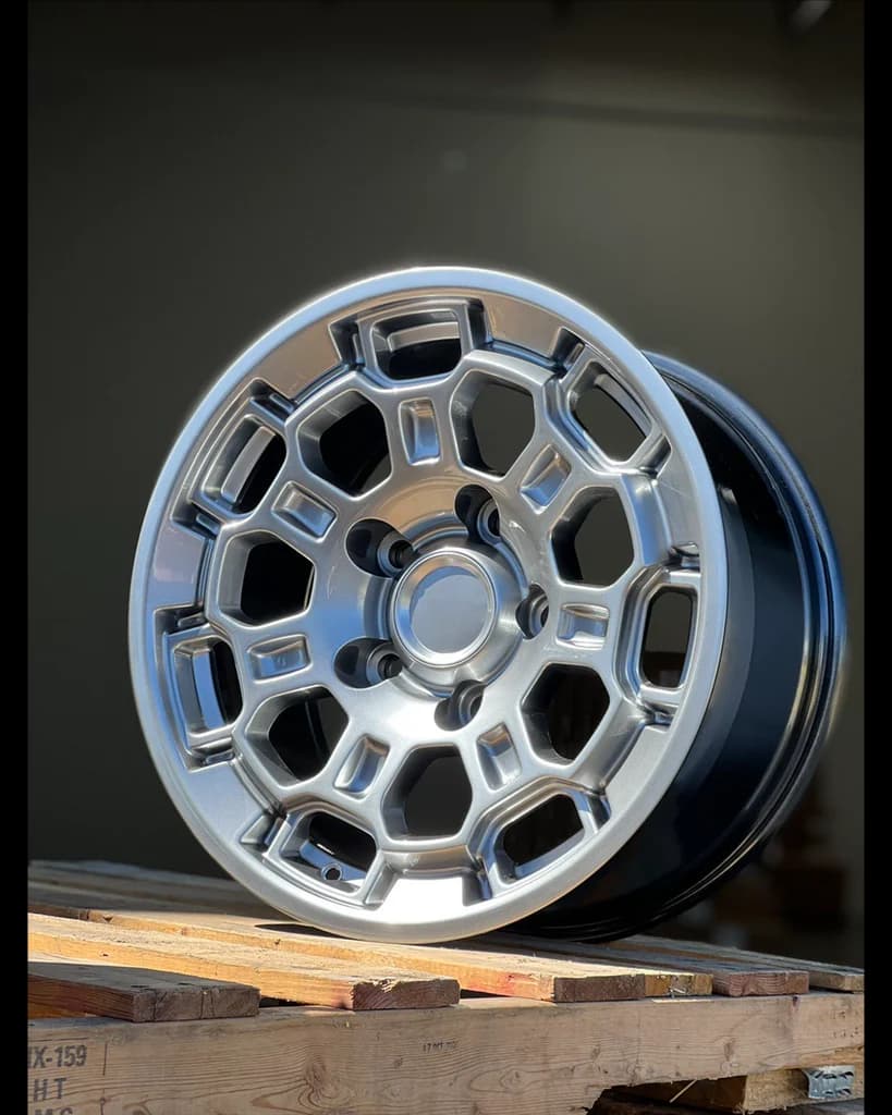 AGP 18x9 AGP PRO22 303 5x150 Hyper Black (silver) (+18mm)